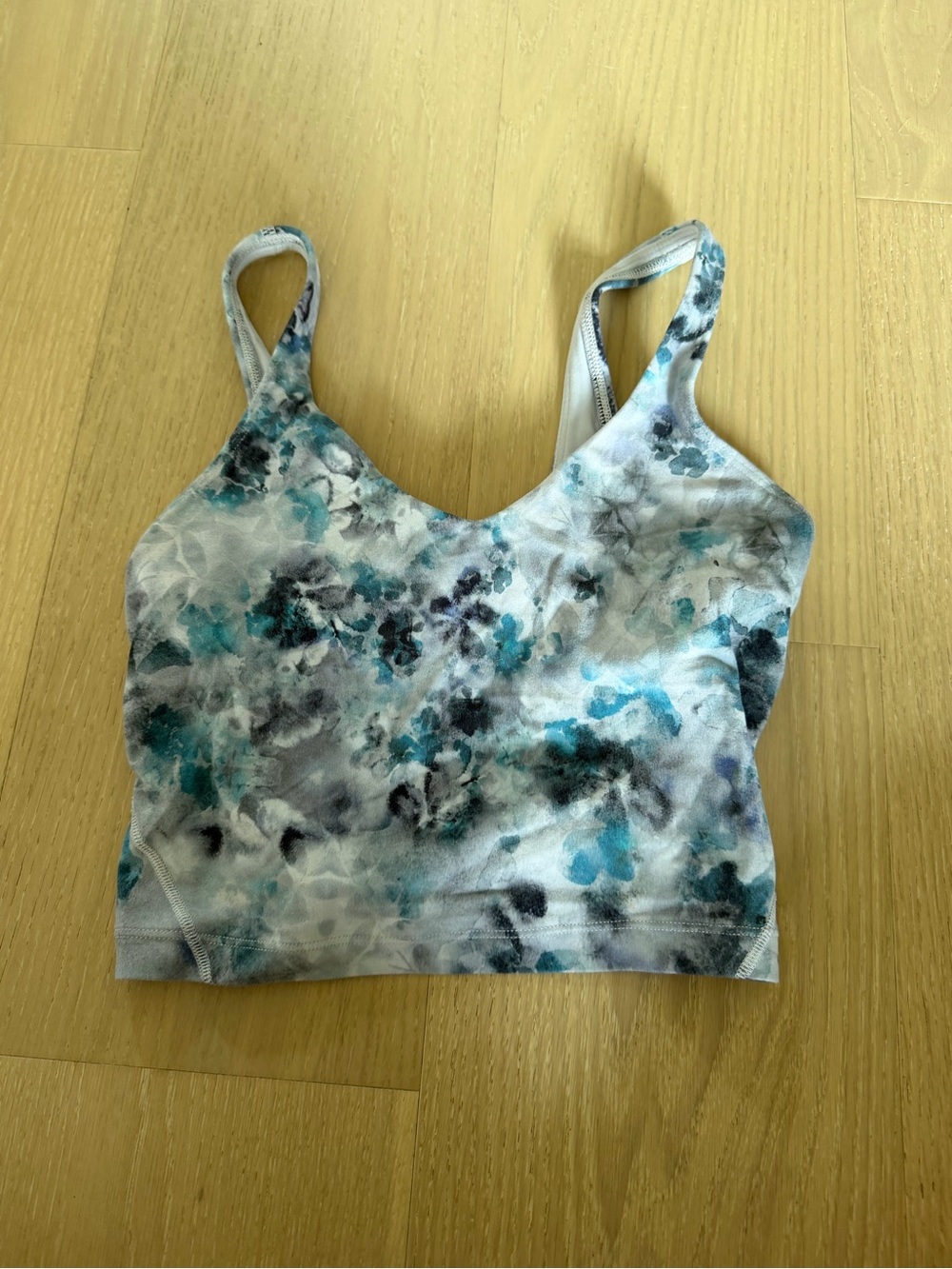 lululemon athletica Floral Tie-Dye Cropped Tank Top in Teal, Gray, White